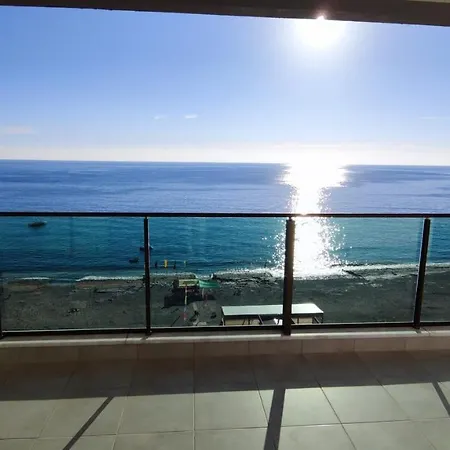 Home Apartment *